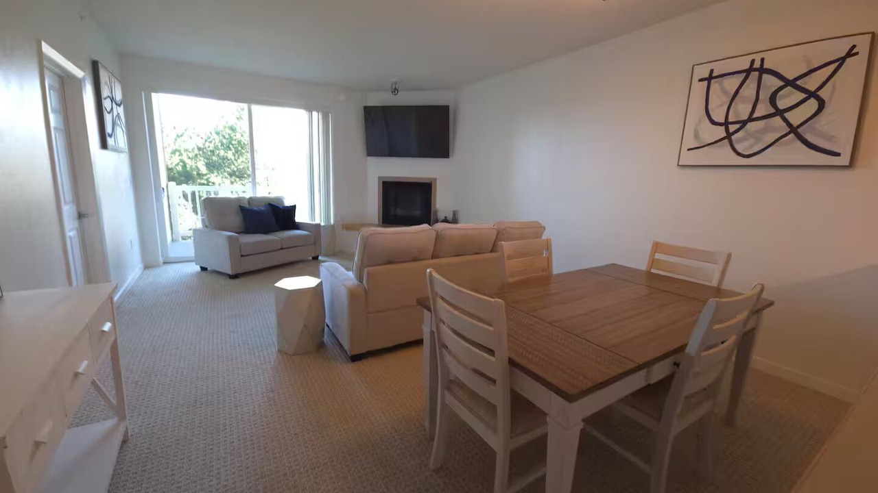Photo of Livingroom in Ocean Shores