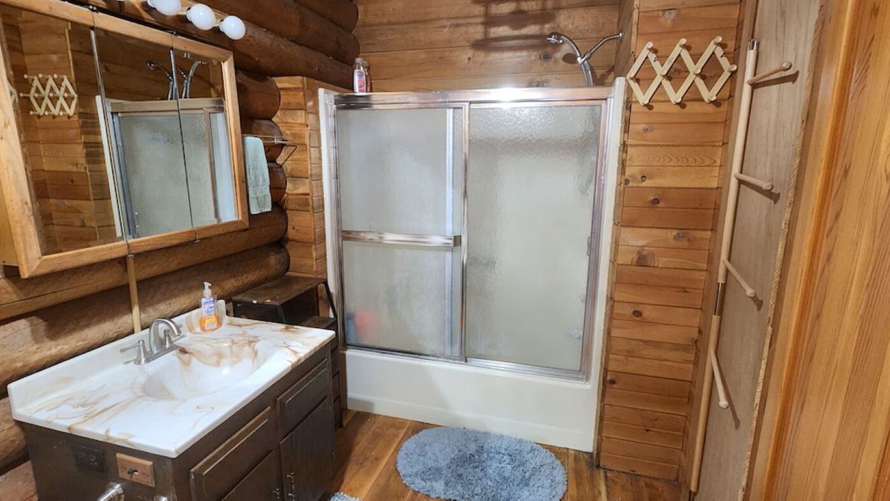 Photo of Bathroom in Troy
