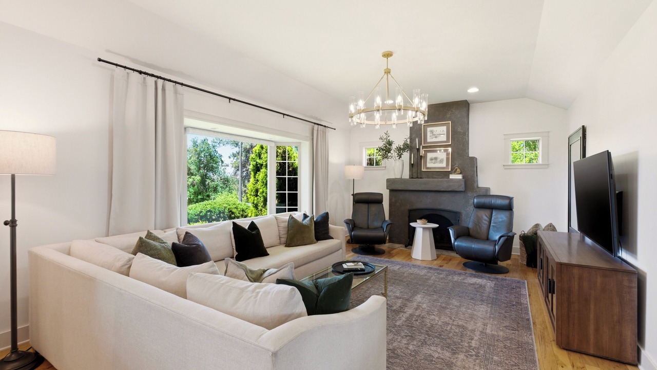 Photo of Livingroom in Manito