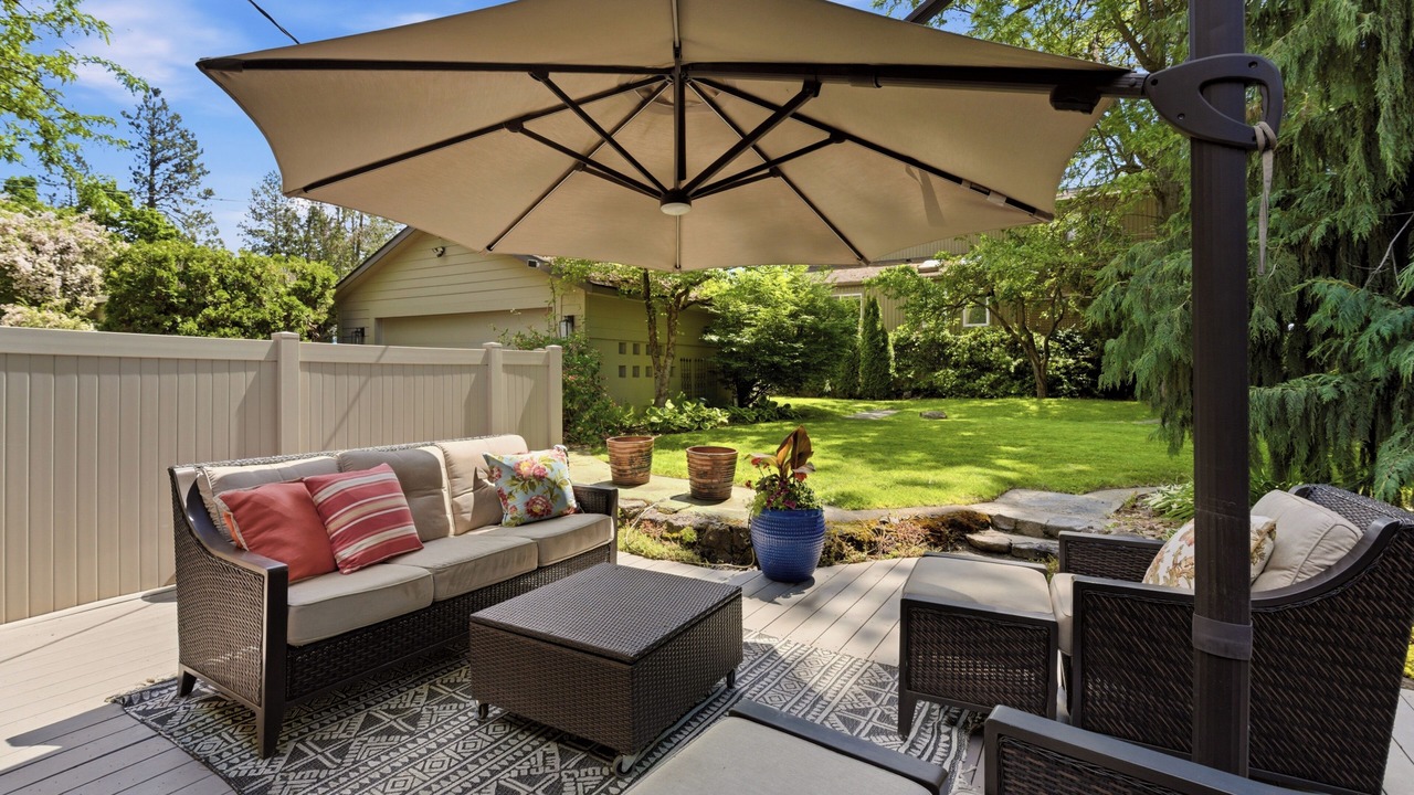 Photo of Patio Balcony in Manito