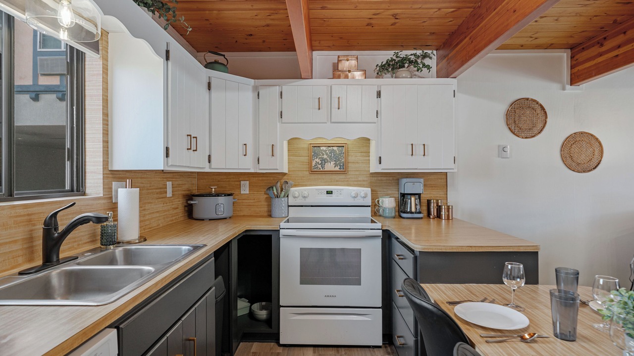 Photo of Kitchen in West Yellowstone