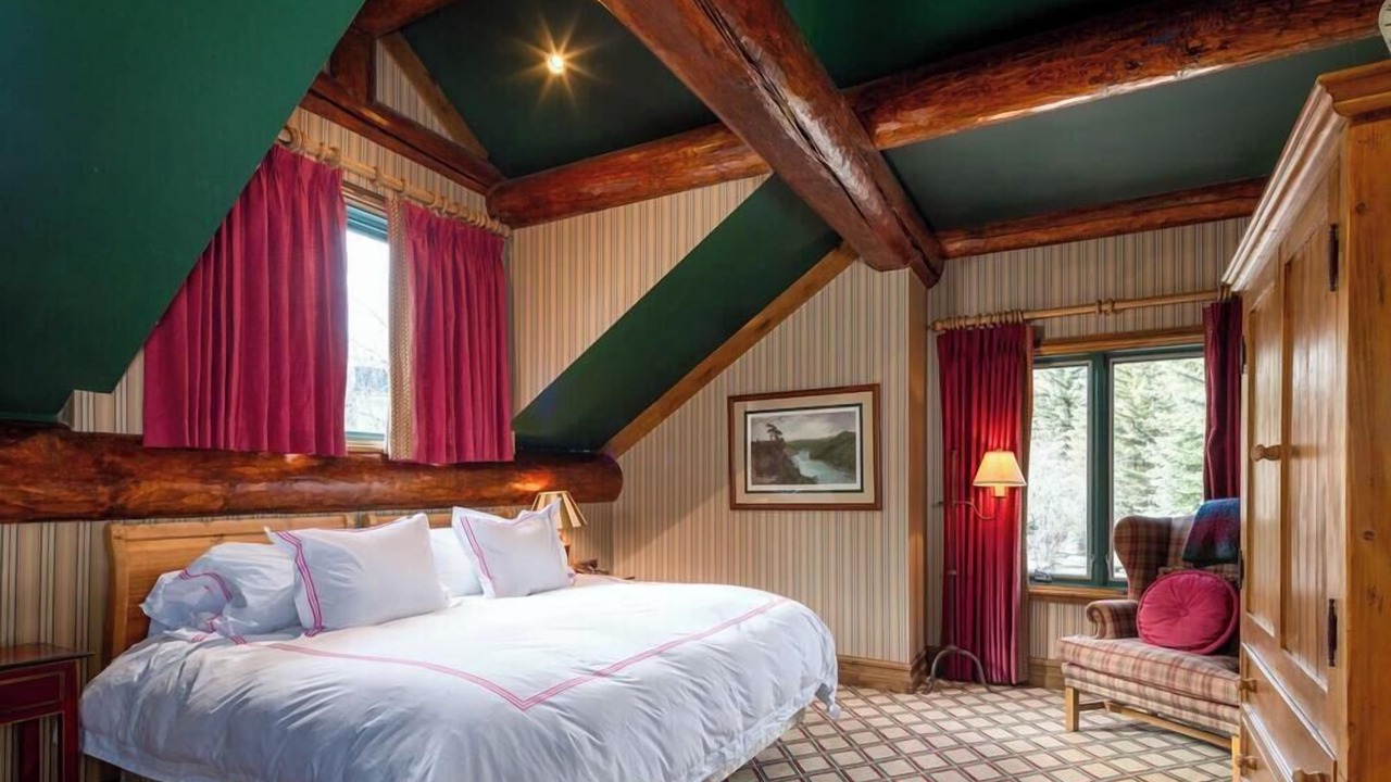Photo of Bedroom in Warm Springs