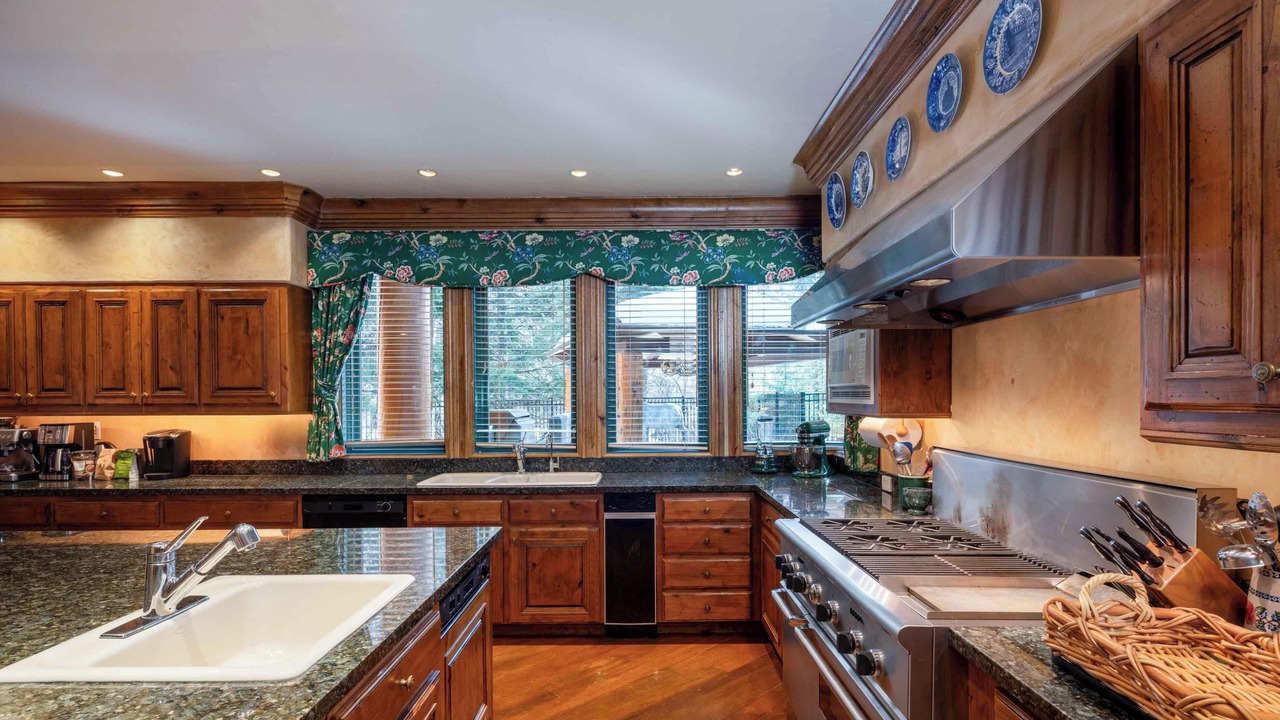 Photo of Kitchen in Warm Springs