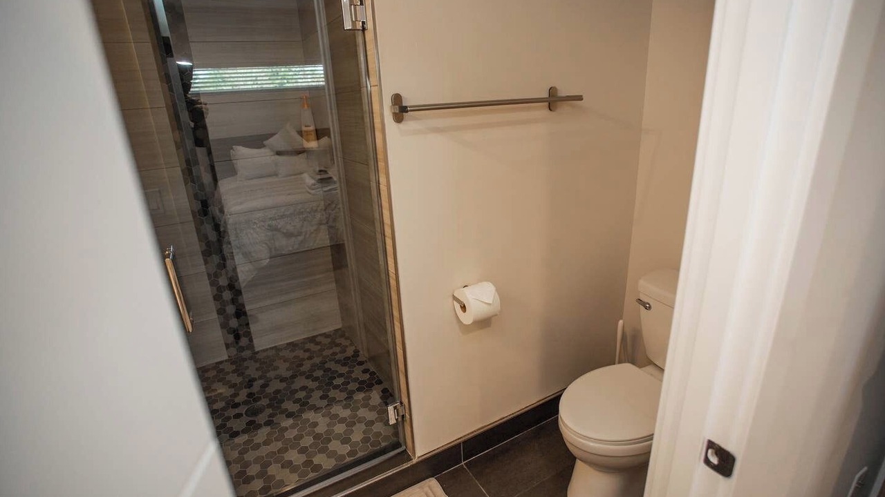 Photo of Bathroom in Highline