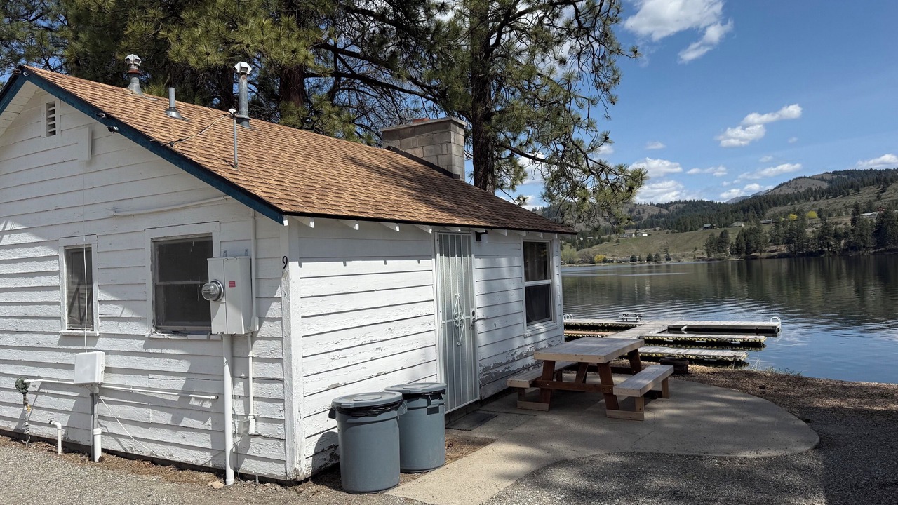 Photo of Outdoor in Republic