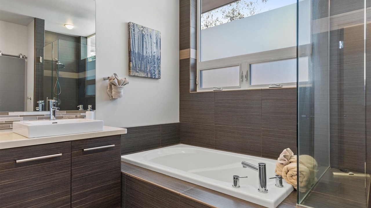 Photo of Bathroom in Westbrook Meadows