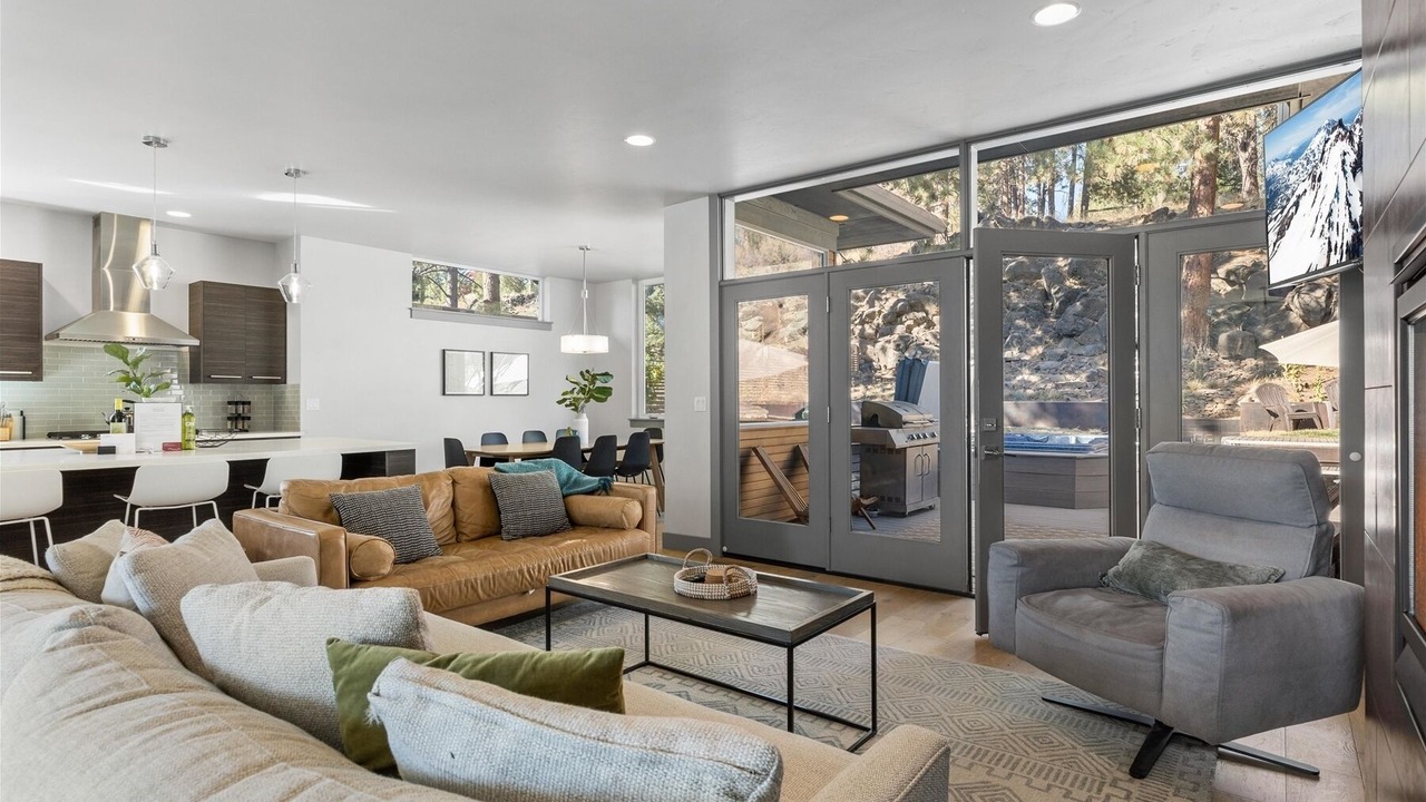 Photo of Livingroom in Westbrook Meadows