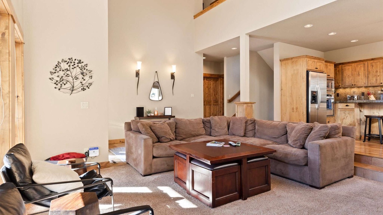 Photo of Livingroom in RiverWild