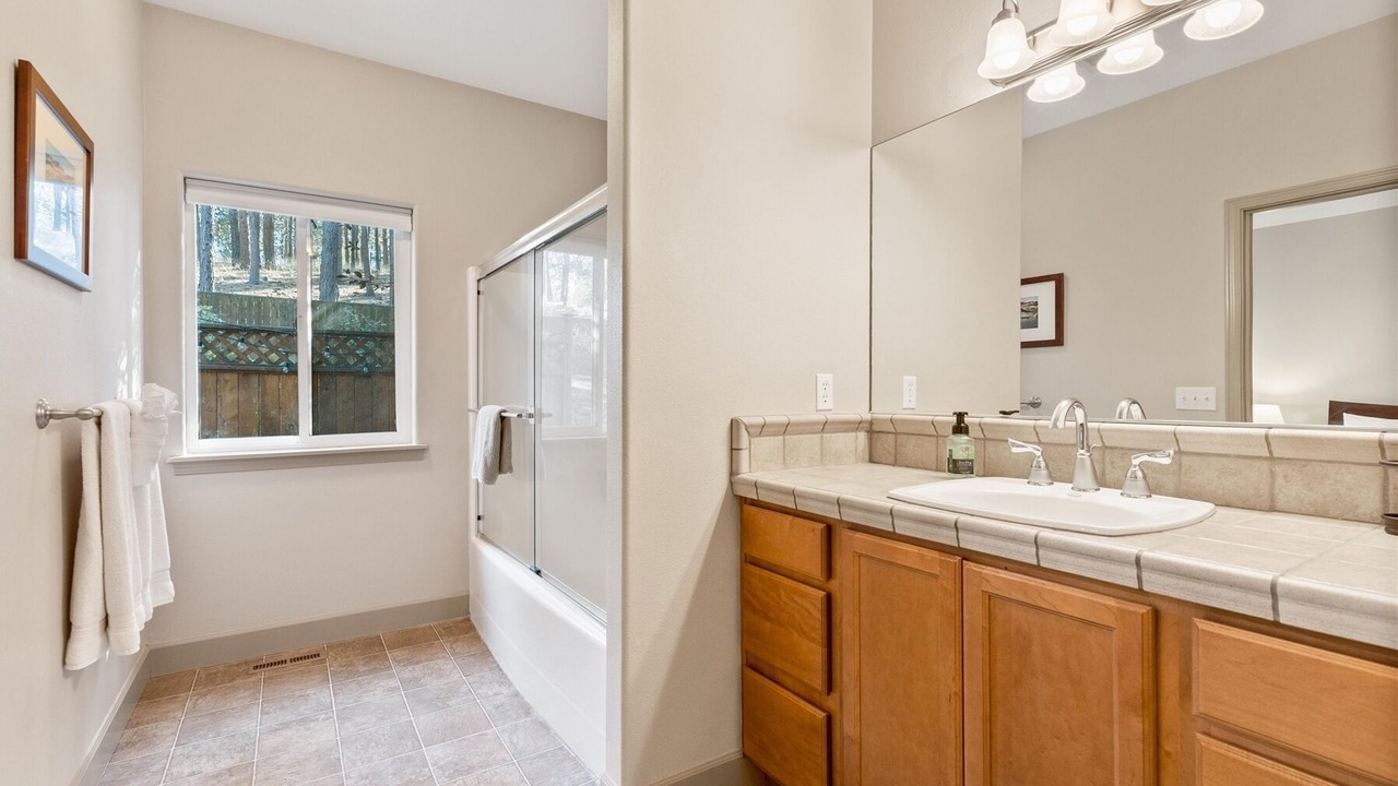 Photo of Bathroom in Westbrook Meadows