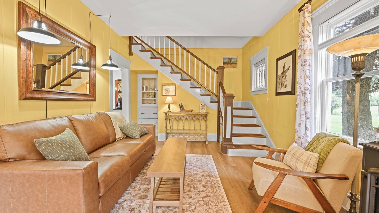 Photo of Livingroom in Garden Valley