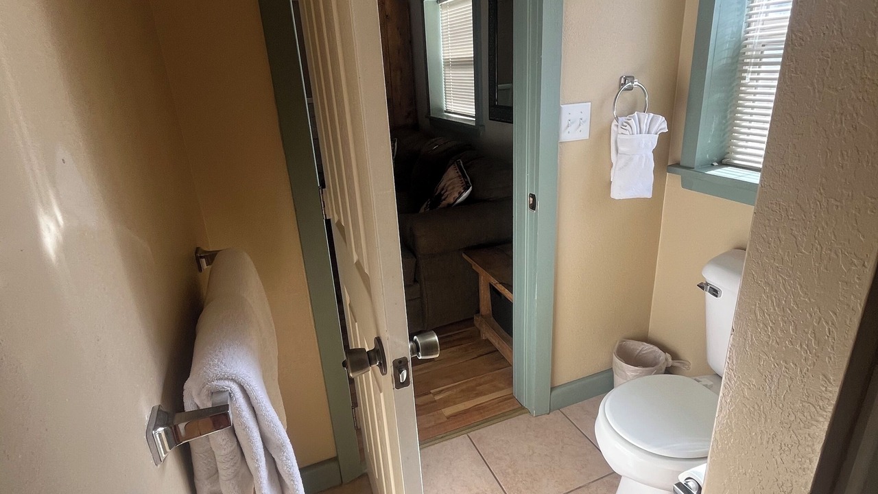 Photo of Bathroom in Tropic