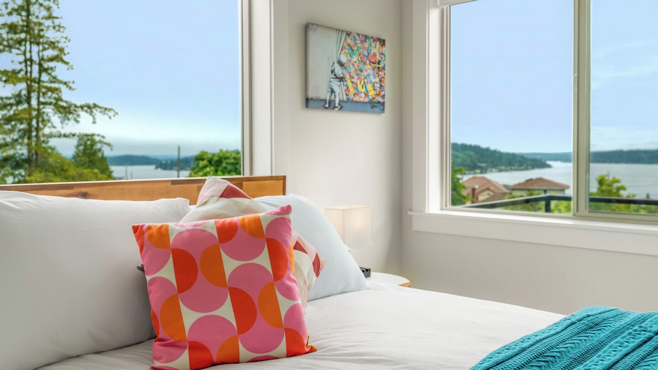 Photo of Bedroom in Bryn Mawr-Skyway