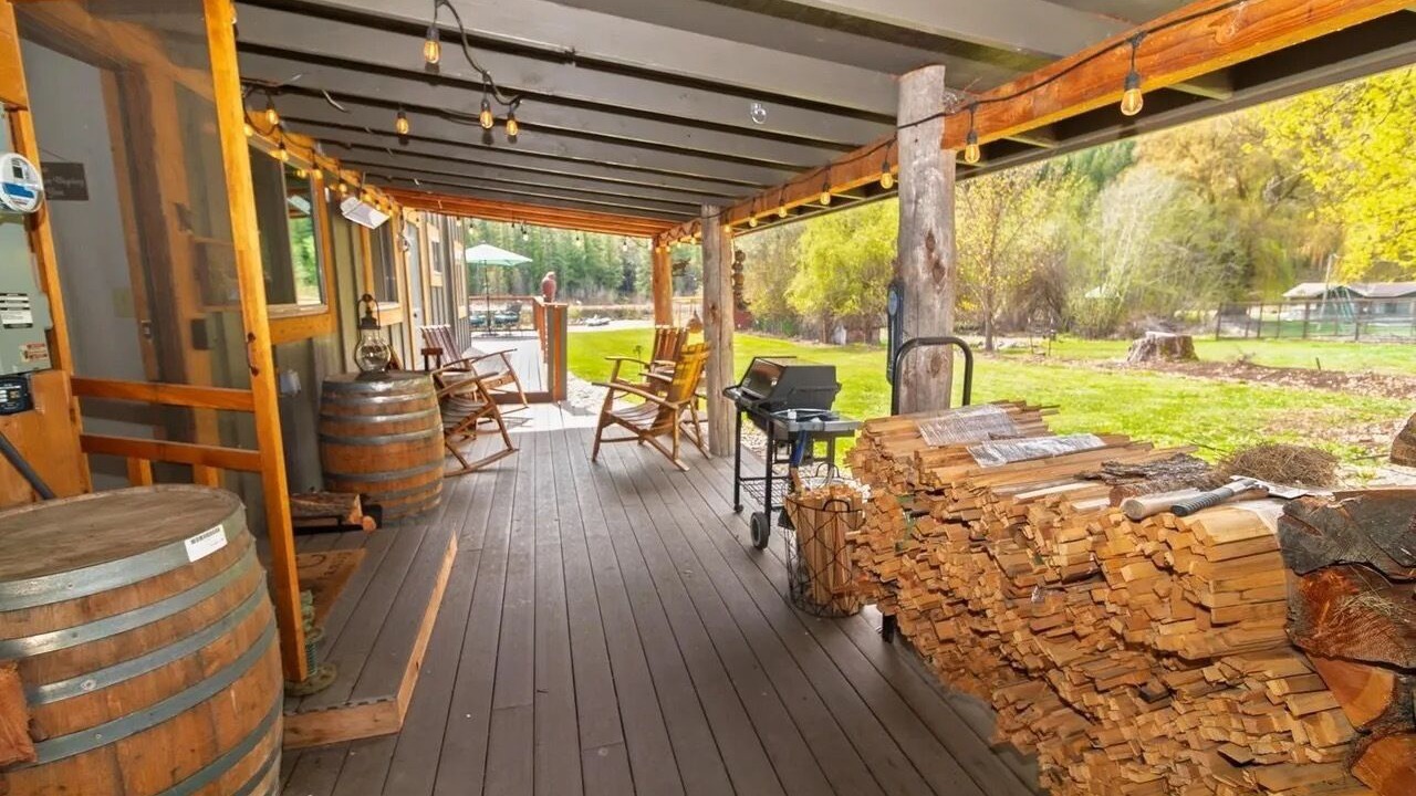 Photo of Patio Balcony in Elk