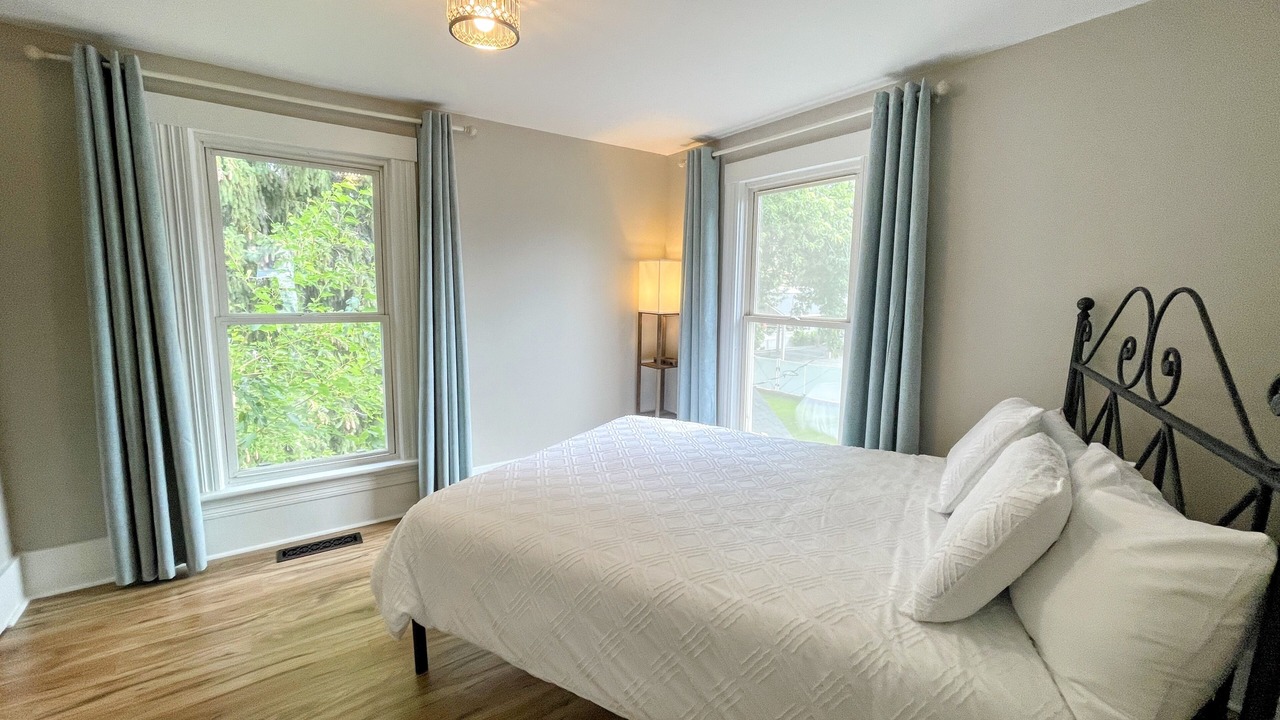 Photo of Bedroom in Chelan