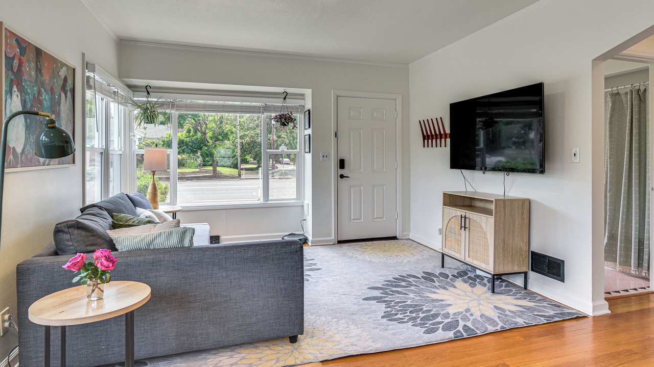 Photo of Livingroom in Piedmont