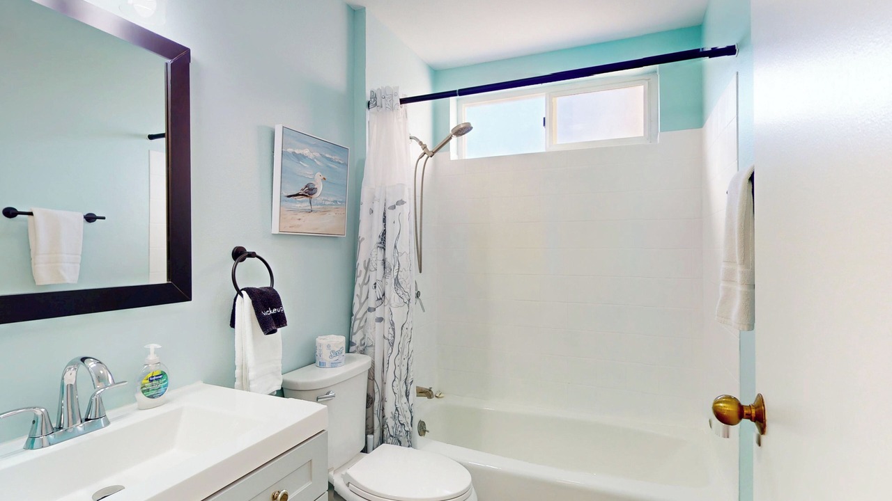 Photo of Bathroom in Grayland