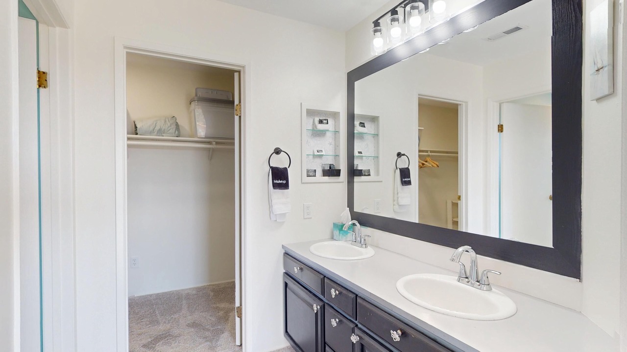 Photo of Bathroom in Grayland