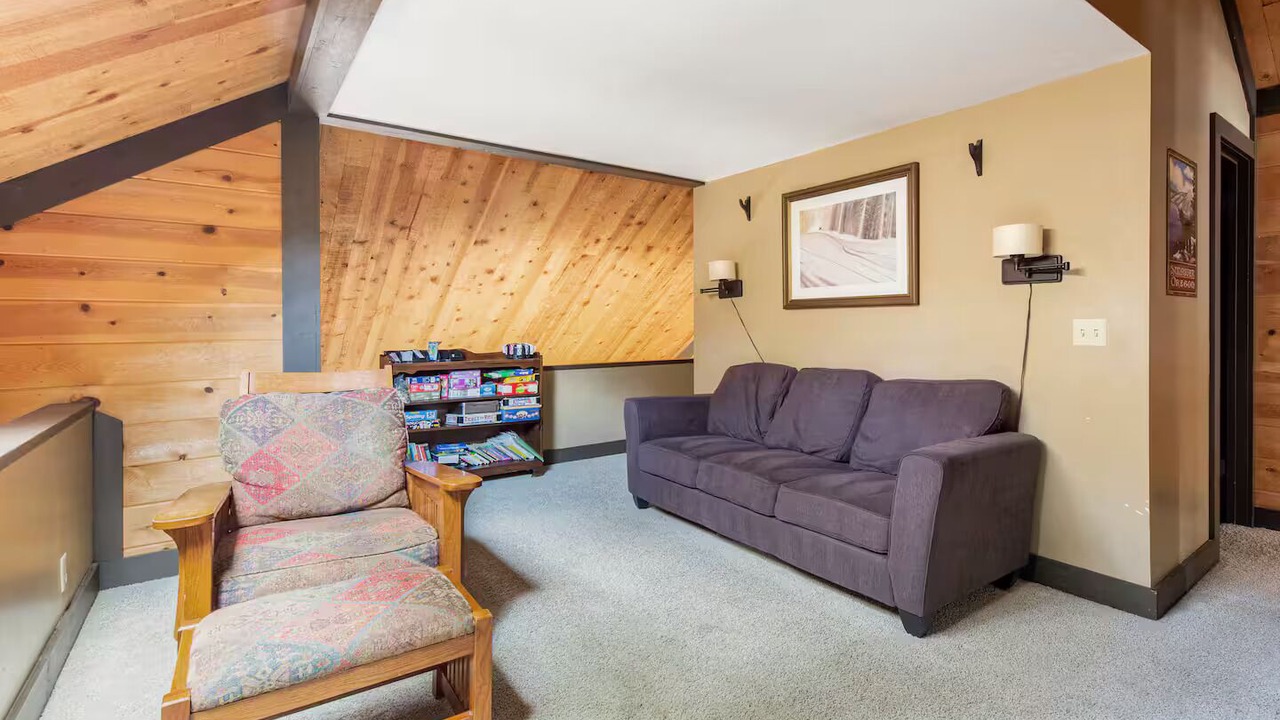 Photo of Livingroom in Overlook Park