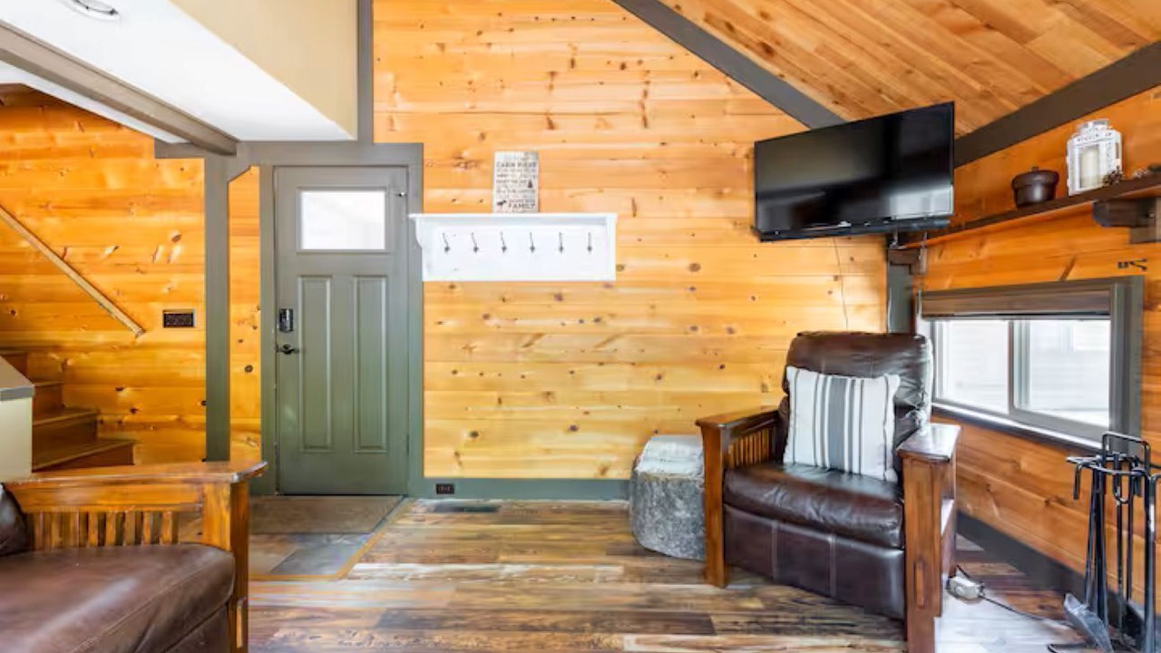 Photo of Livingroom in Overlook Park