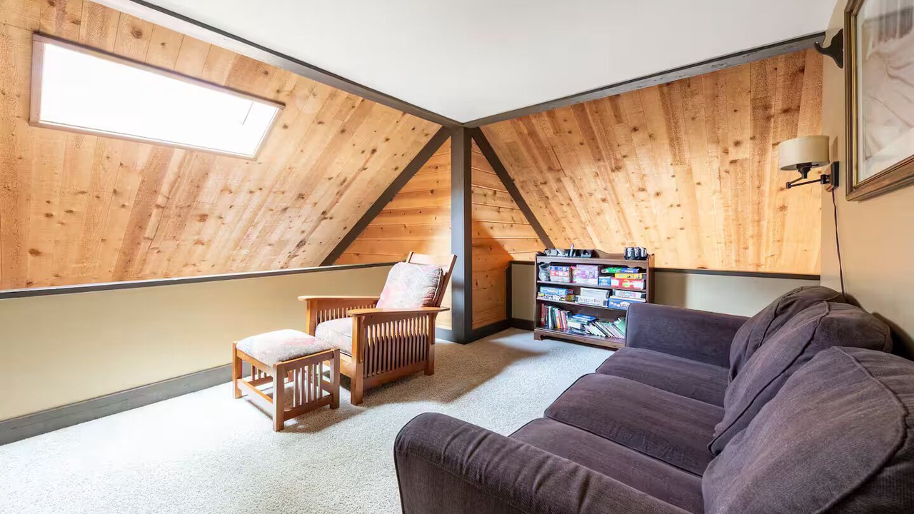 Photo of Livingroom in Overlook Park