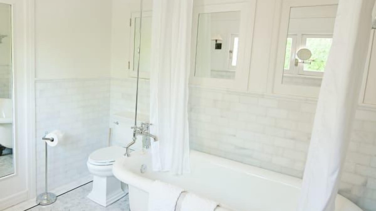 Photo of Bathroom in Irvington