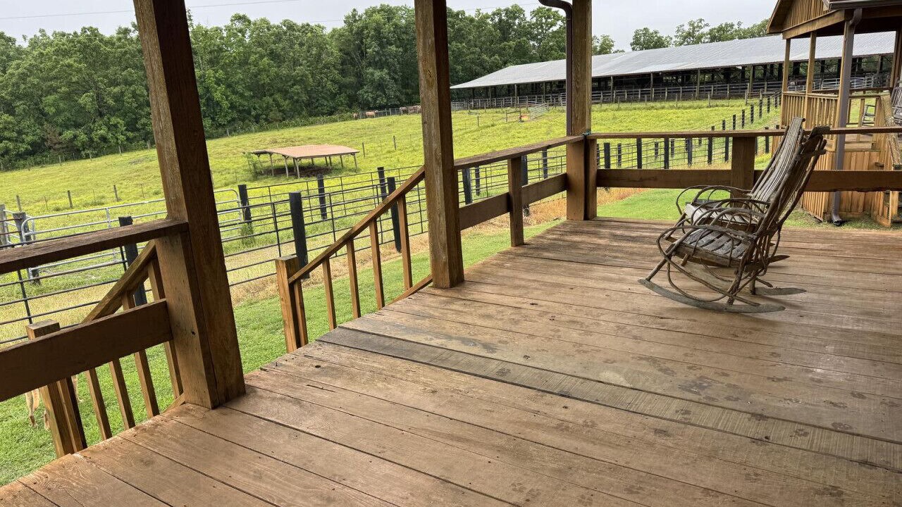 Photo of Patio Balcony in Chewalla
