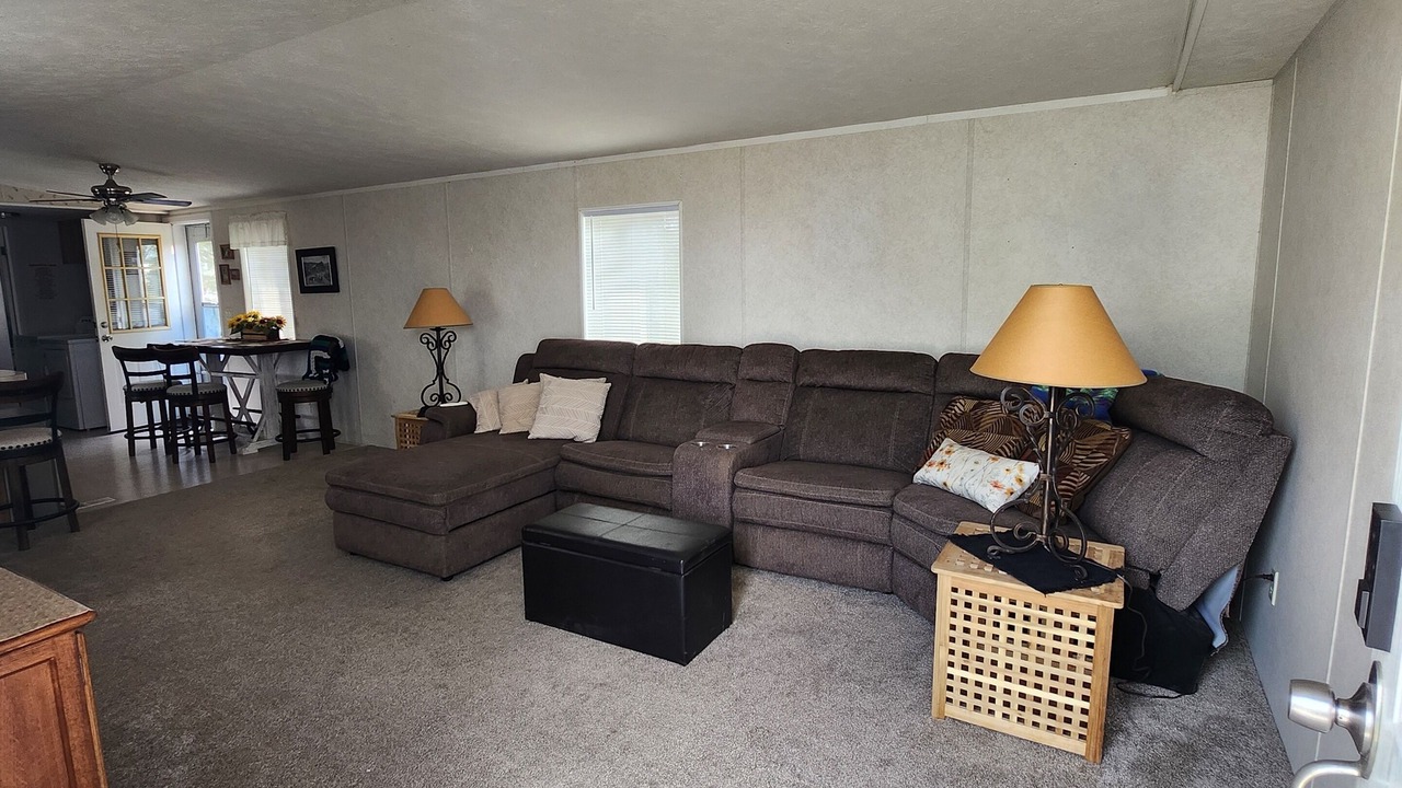 Photo of Livingroom in Murphy