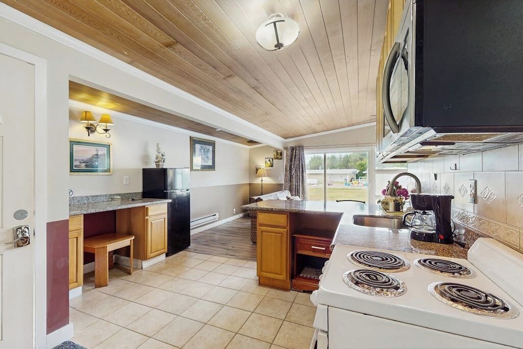 Photo of Kitchen in Copalis Beach