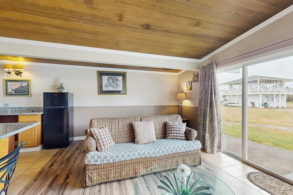 Photo of Livingroom in Copalis Beach