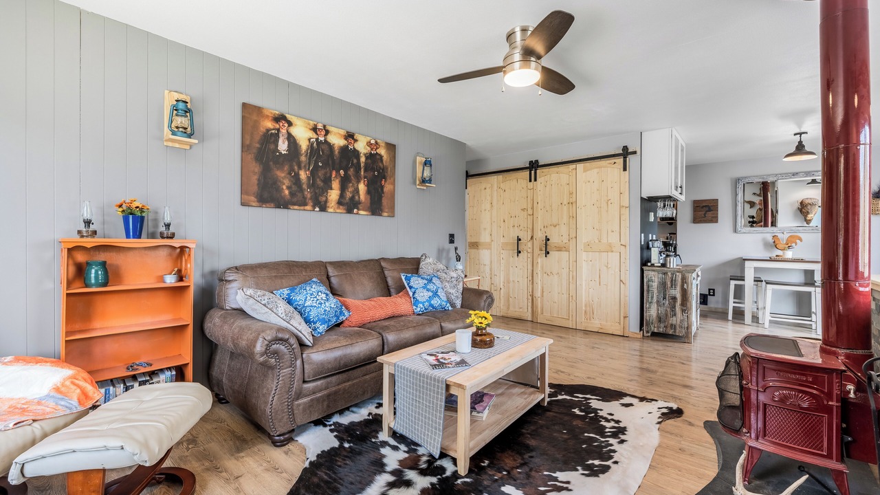 Photo of Livingroom in Sandpoint