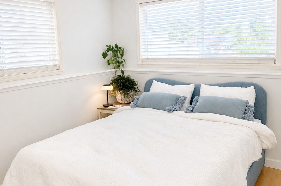 Photo of Bedroom in Seattle Metro Area