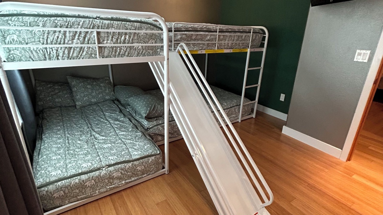 Photo of Bedroom in Tri-City
