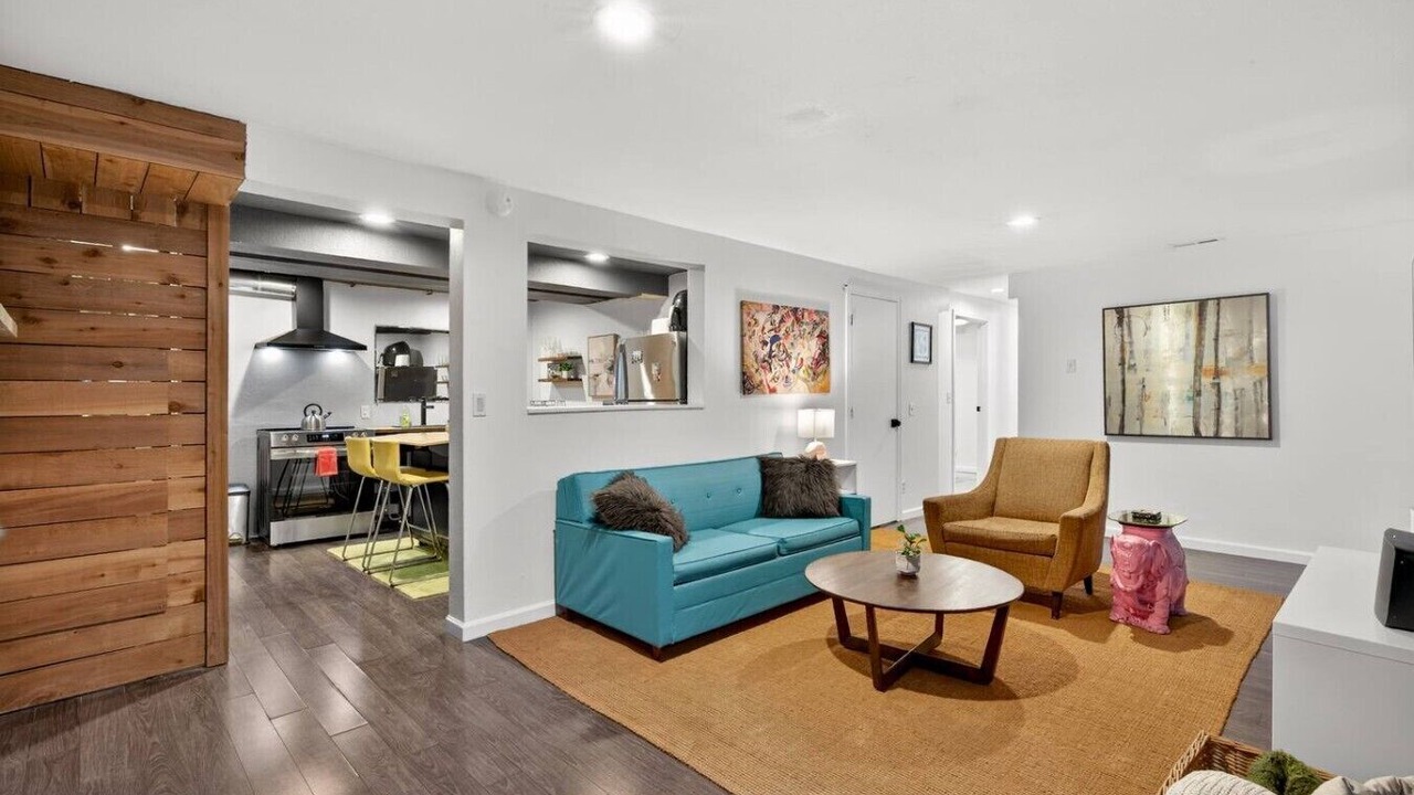 Photo of Livingroom in Roxhill