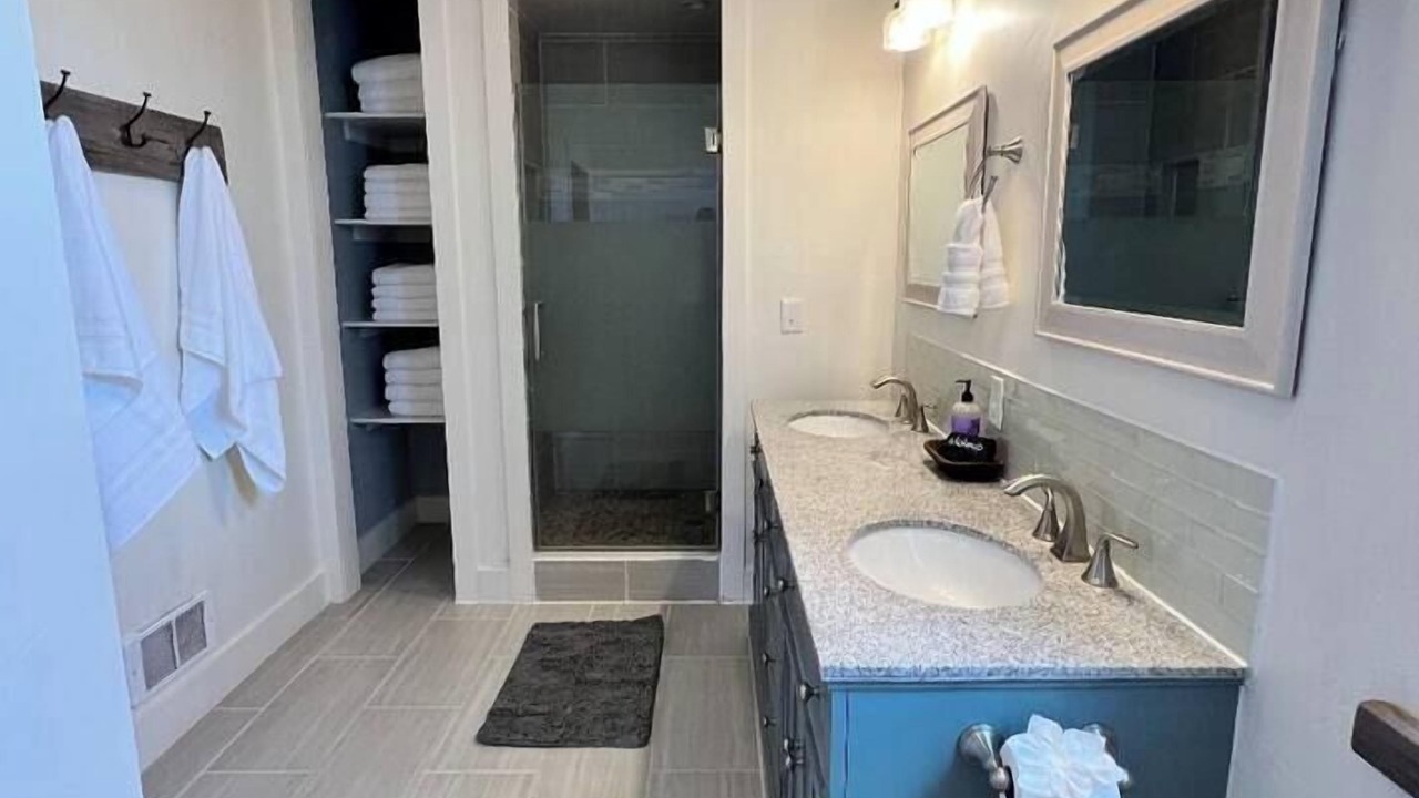 Photo of Bathroom in Leigh Creek Estates