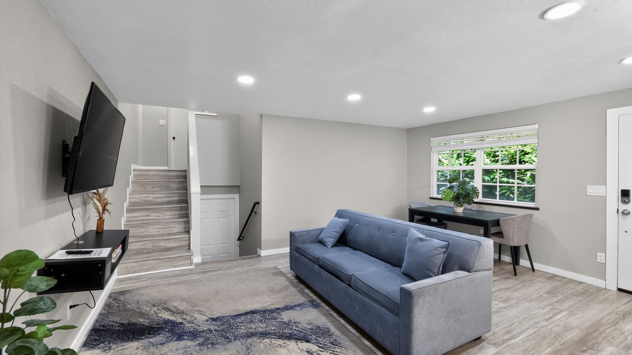 Photo of Livingroom in Milwaukie