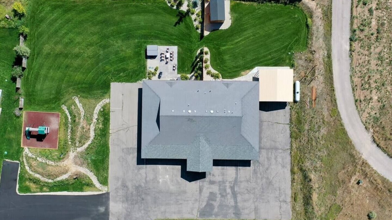 Photo of Outdoor in Leigh Creek Estates
