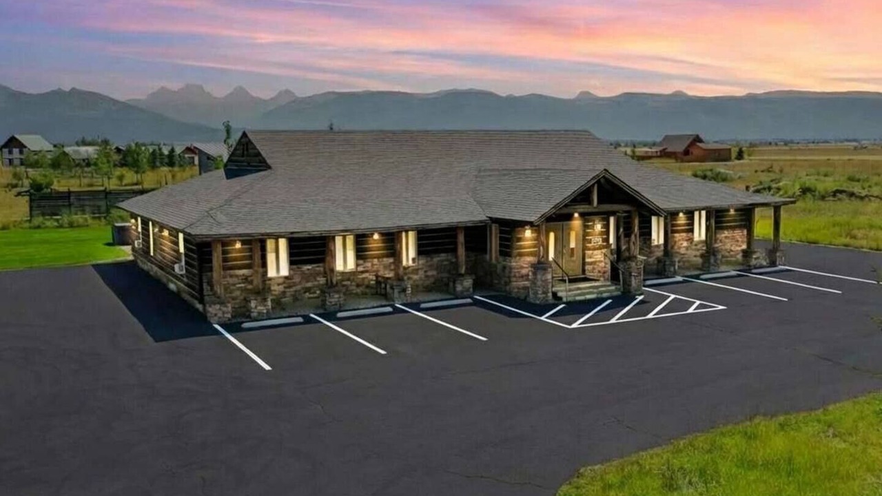 Photo of Outdoor in Leigh Creek Estates