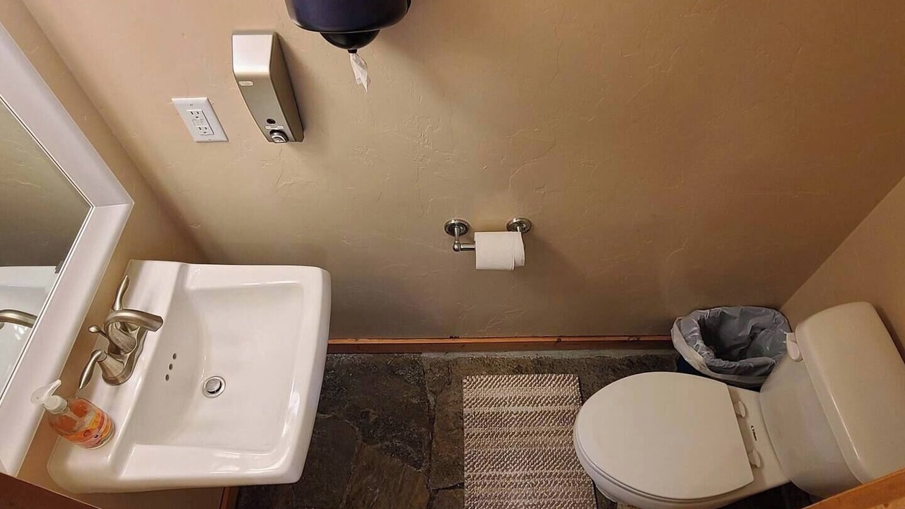 Photo of Bathroom in Leigh Creek Estates