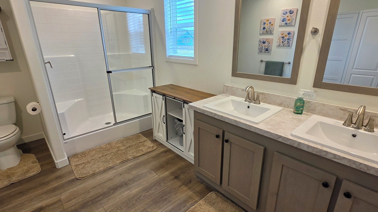 Photo of Bathroom in Mossyrock