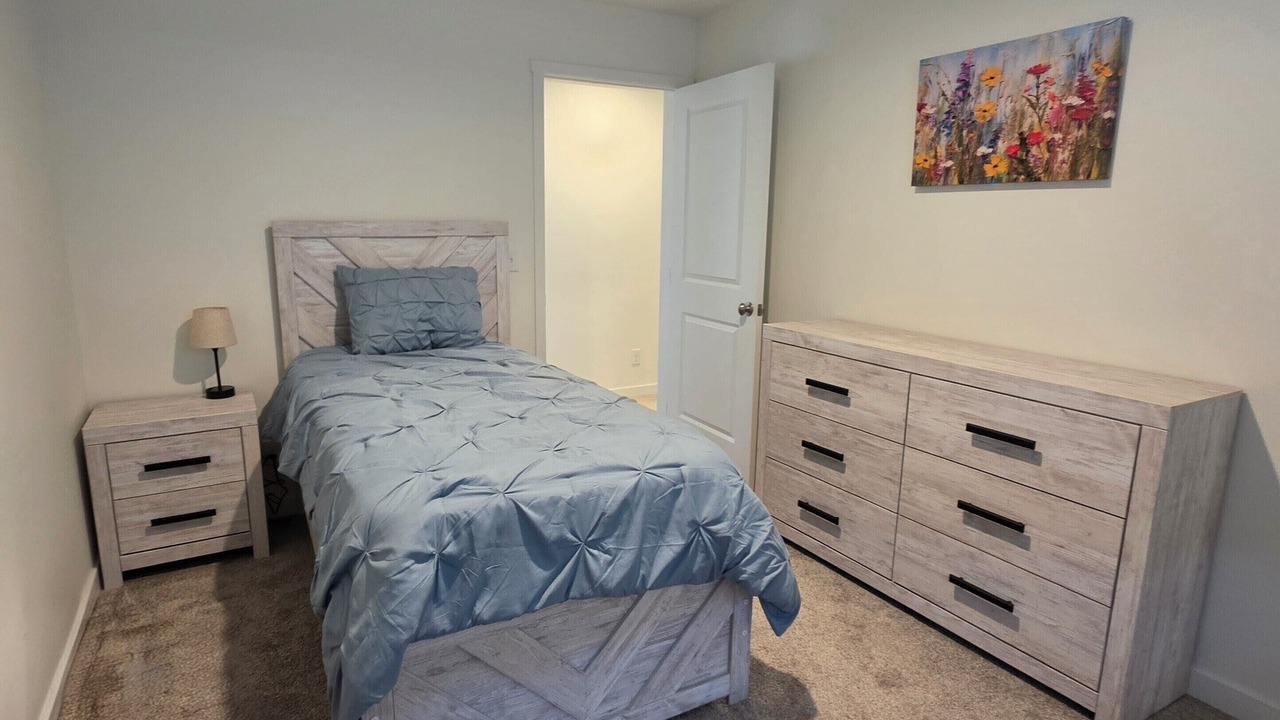 Photo of Bedroom in Mossyrock