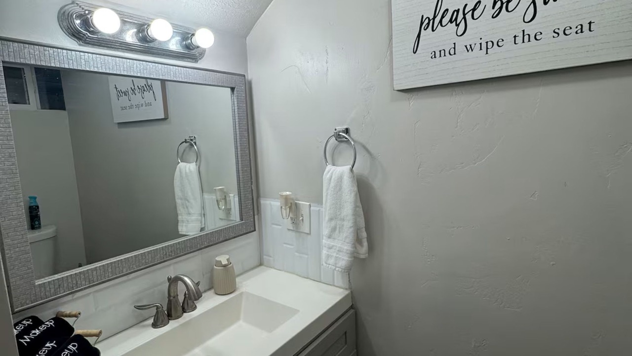Photo of Bathroom in Logan