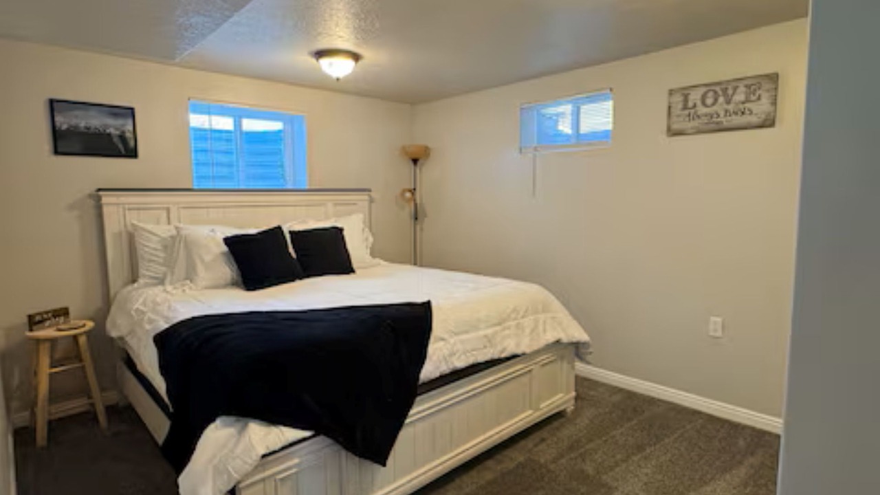 Photo of Bedroom in Logan
