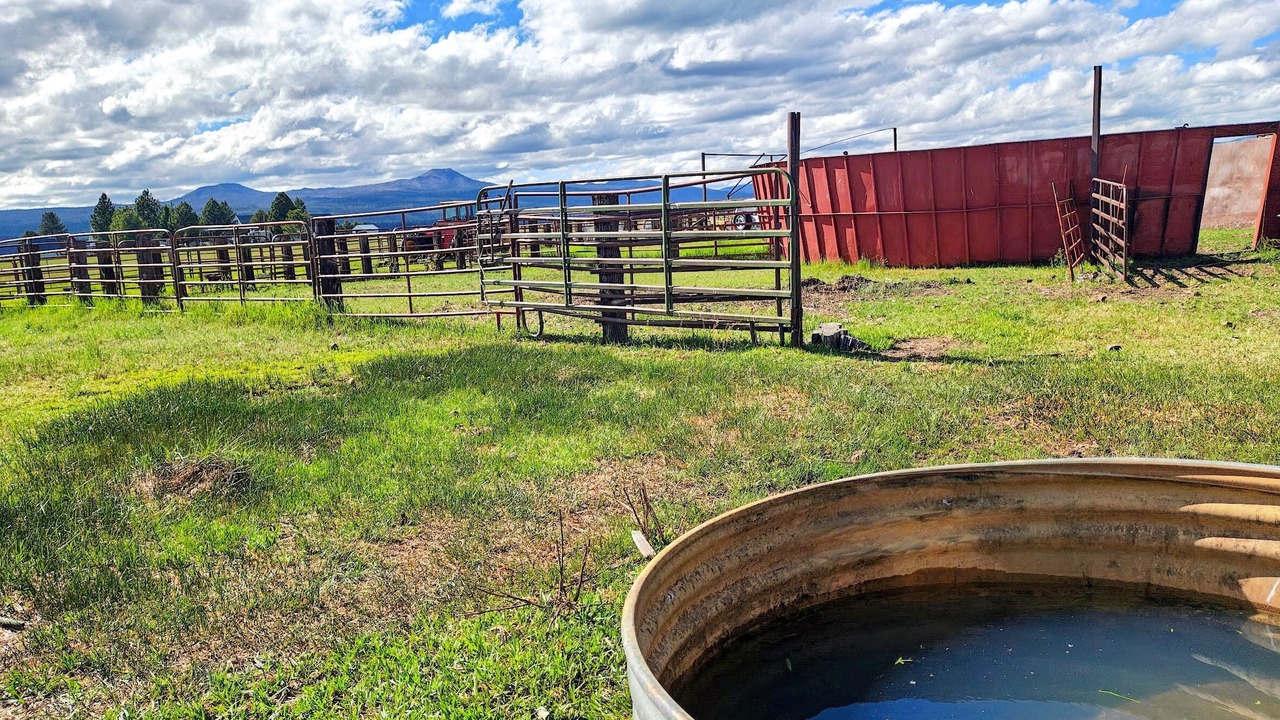 Photo of Others in Fort Klamath