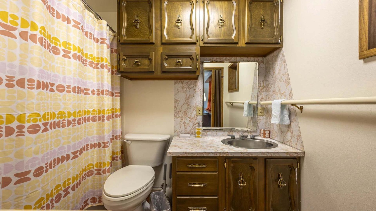 Photo of Bathroom in Underwood