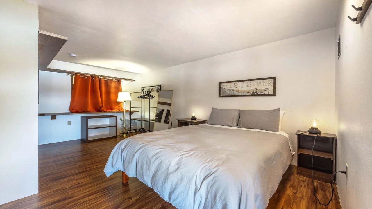Photo of Bedroom in Underwood
