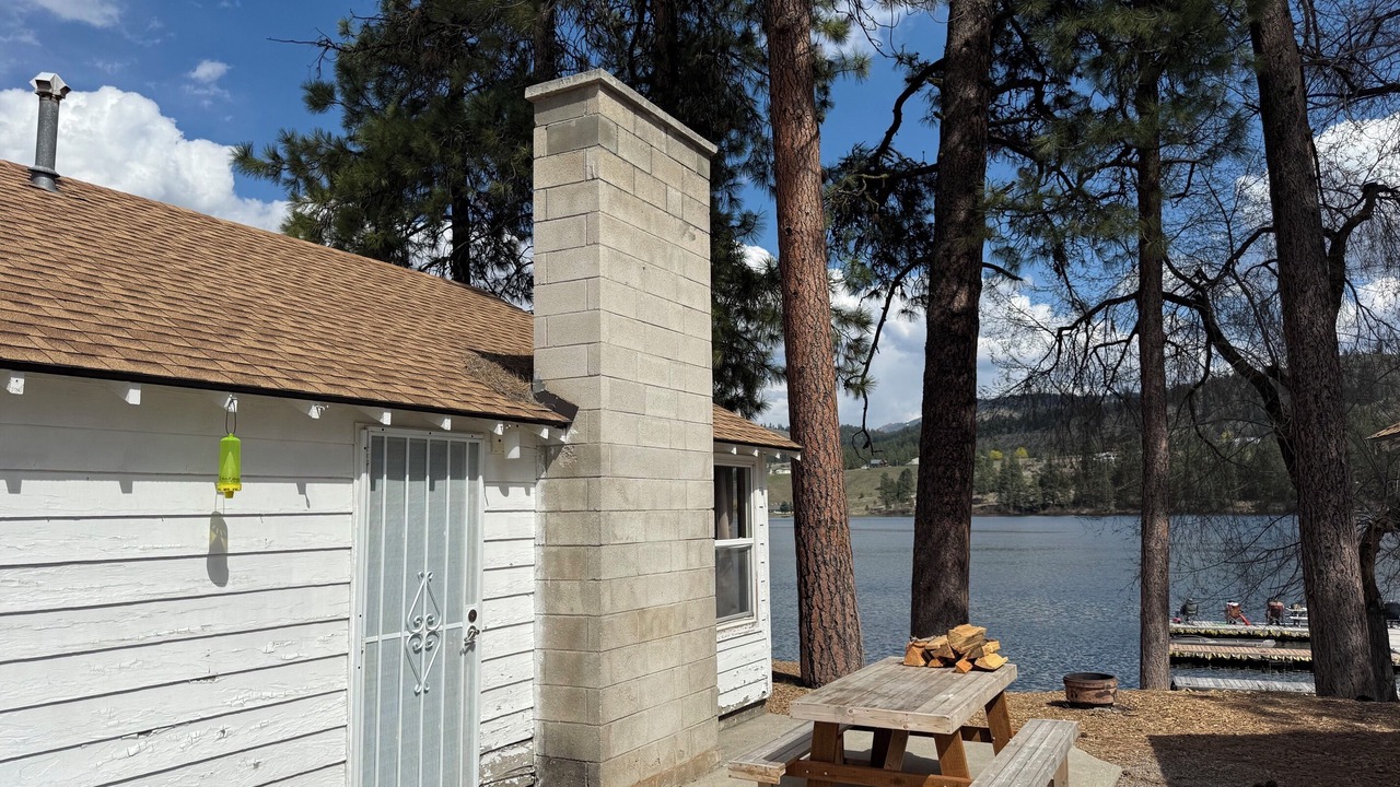 Photo of Outdoor in Republic