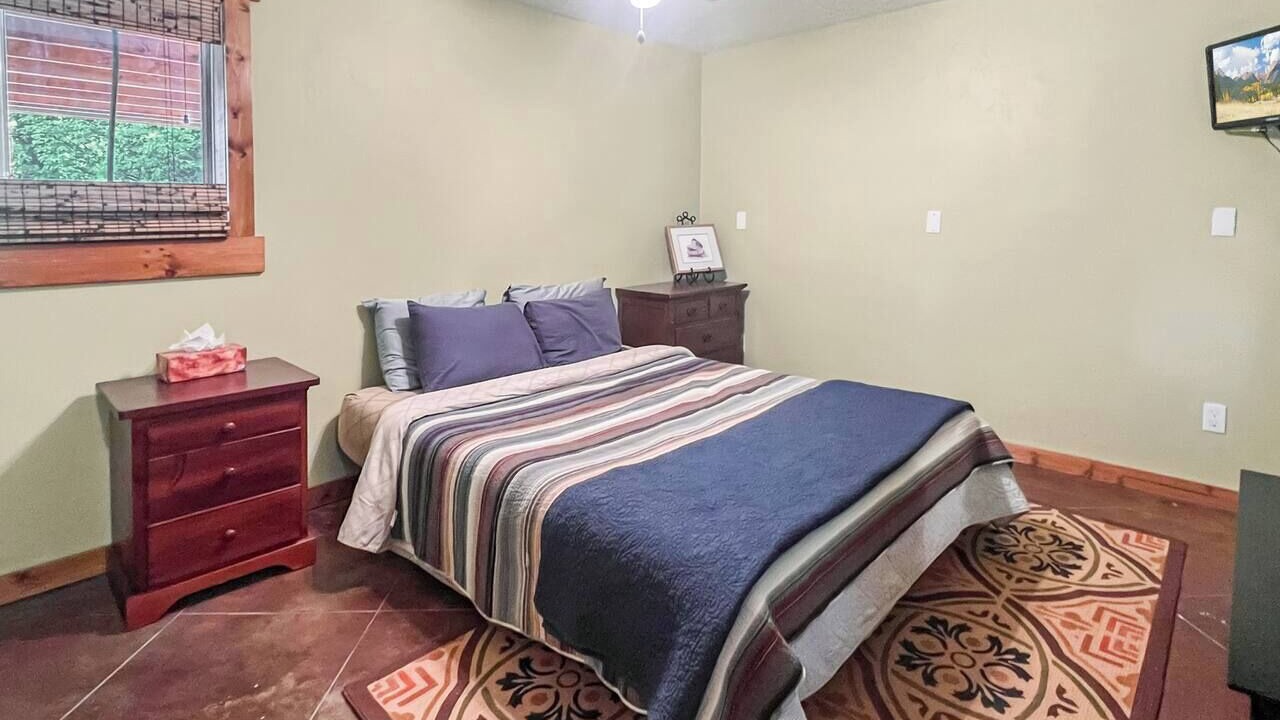 Photo of Bedroom in Cascade