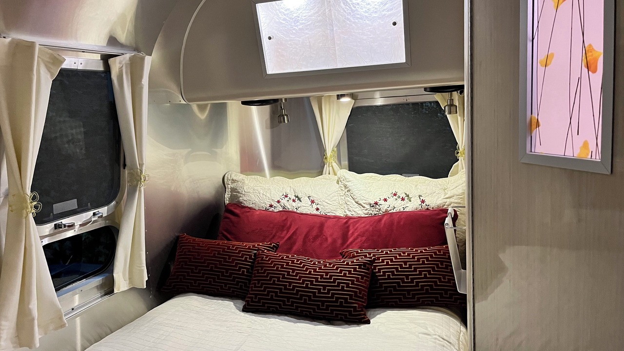 Photo of Bedroom in Lake Forest Park