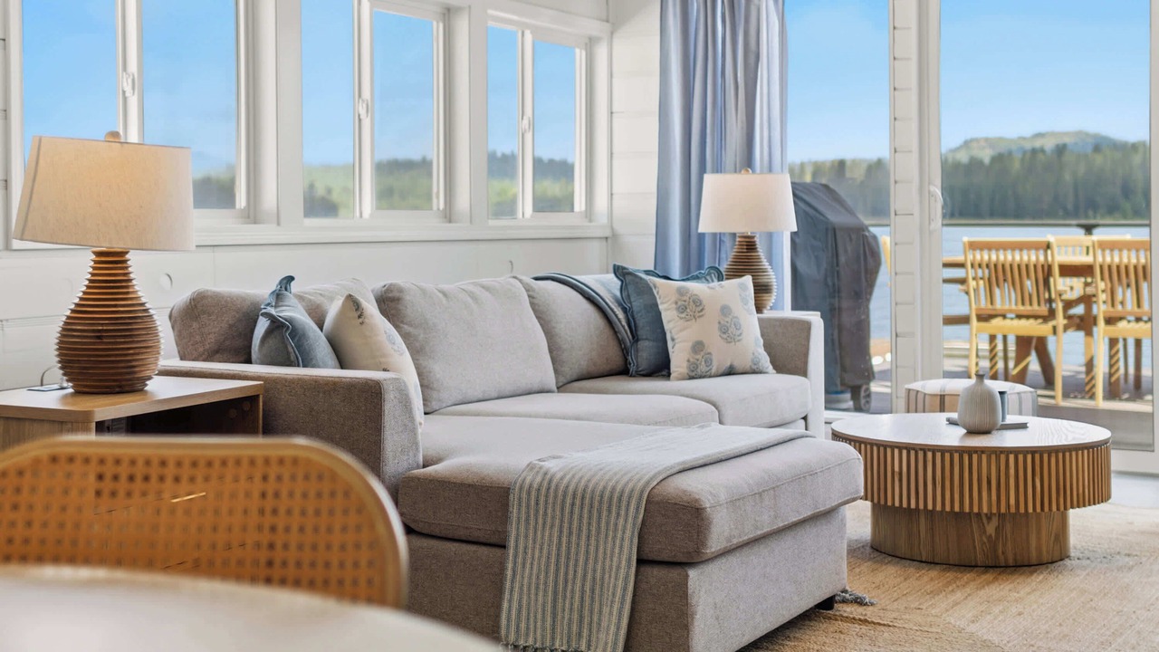 Photo of Livingroom in Diamond Lake