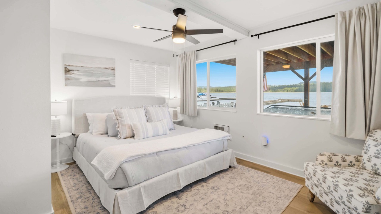 Photo of Bedroom in Diamond Lake